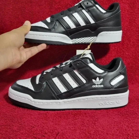 Adidas Men’s Forum Low CL “Core Black/White” Leather Shoes - Picture 7 of 14